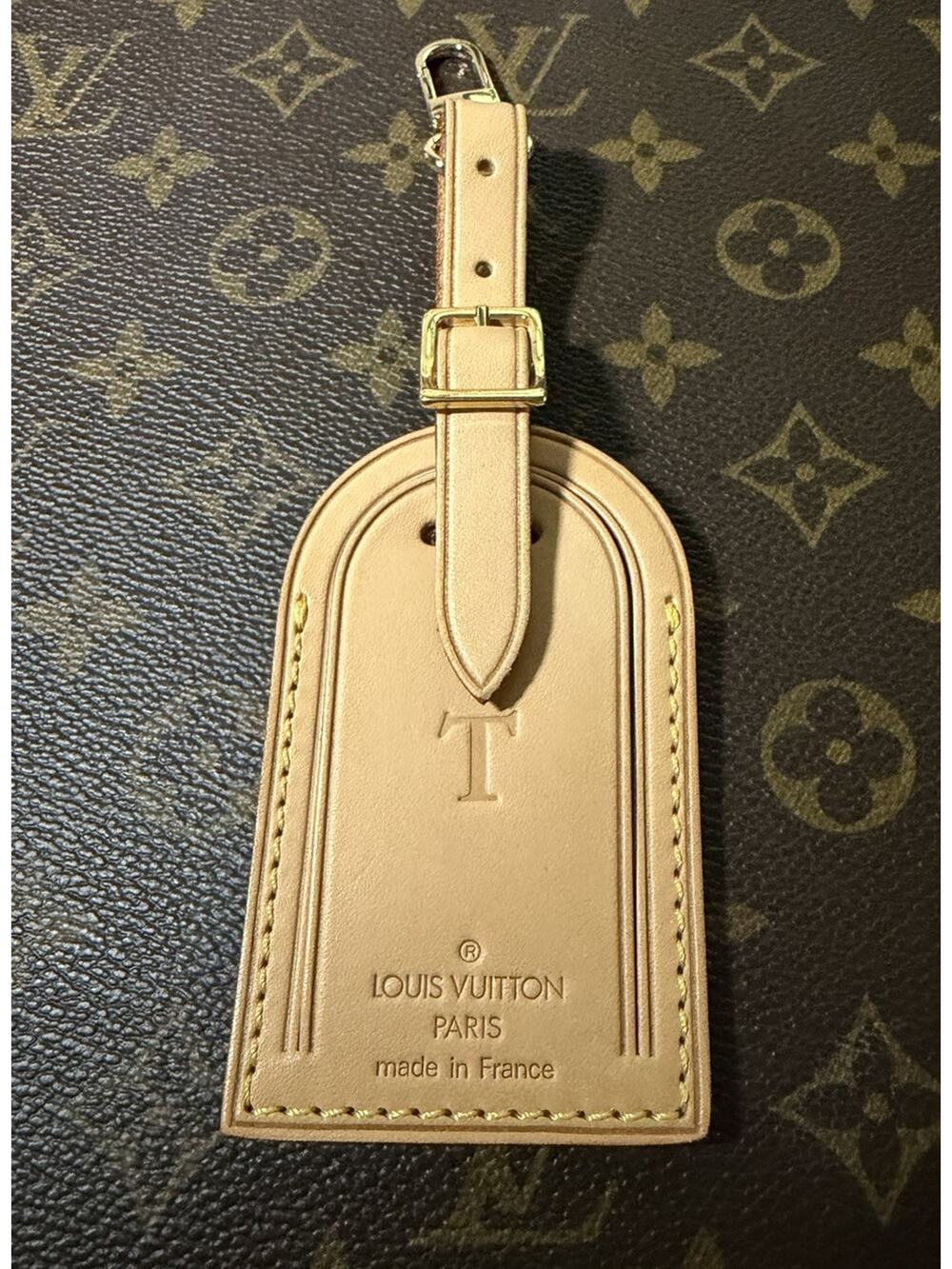 Louis Vuitton Name Tag w/ T Initial - Light Beige France Large🛍️